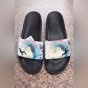 Hollister Pride Tie Dye Slide Sandals Black Footbed Rainbow Slides